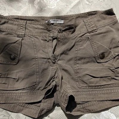 Short kaki taille S anima bella taille basse